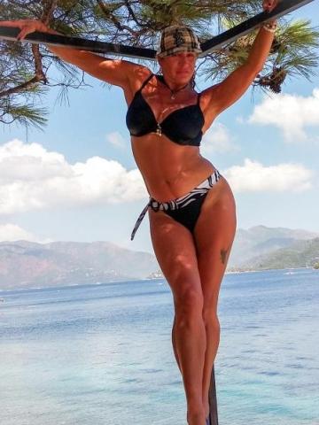 Людмила Озорная Брюнетка фото 4